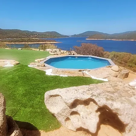 Casa de Férias Stazzu Iris