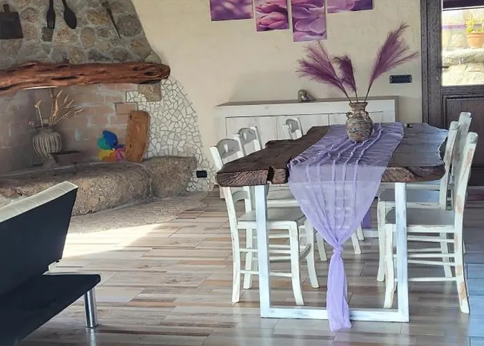 Stazzu Iris Nyaraló