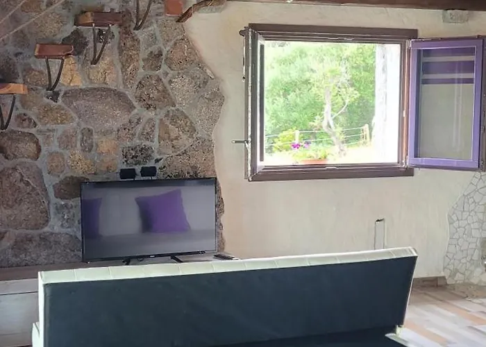 Nyaraló Stazzu Iris