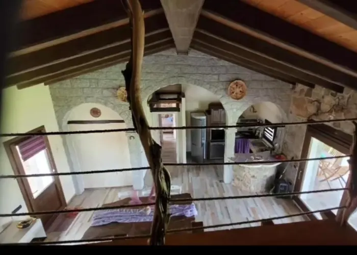 Stazzu Iris Nyaraló Calangianus